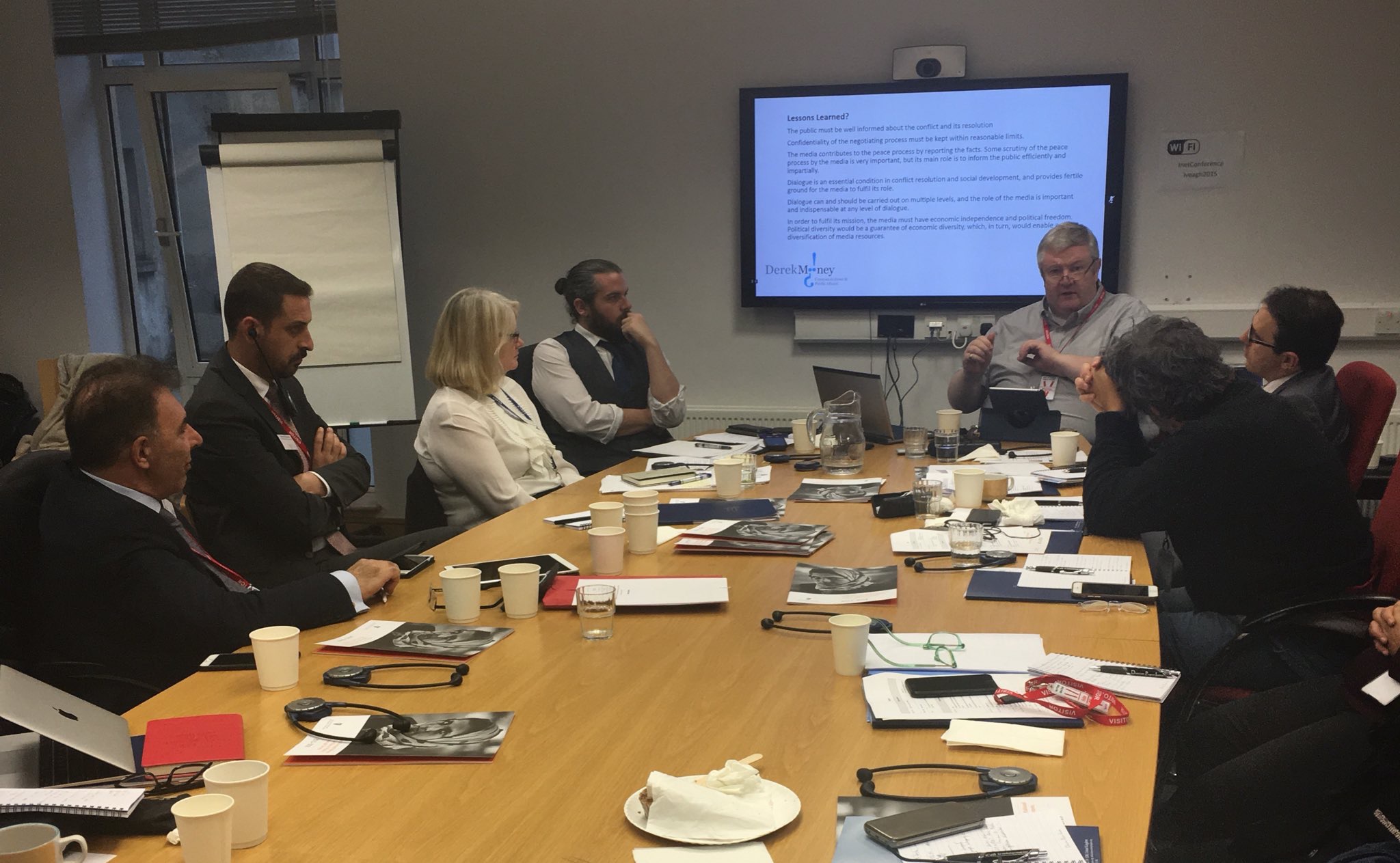 3E721B16-04BD-4C98-99EE-CCFF6462F5C1